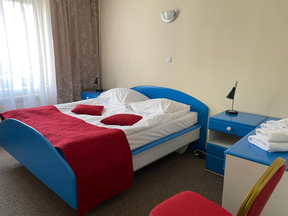 Obiekt "Czarny Rycerz" Aparthotel Jastrzębie Zdrój Exteriör bild