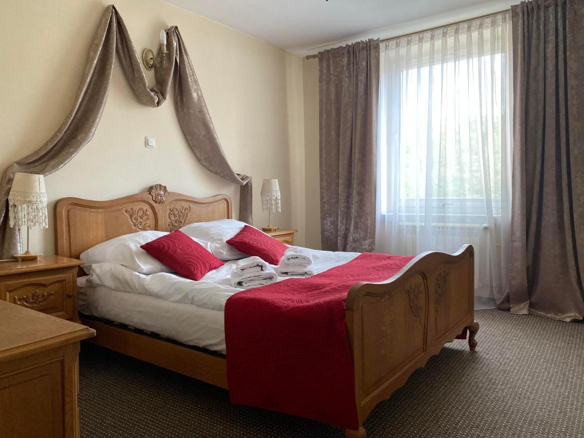 Obiekt "Czarny Rycerz" Aparthotel Jastrzębie Zdrój Exteriör bild